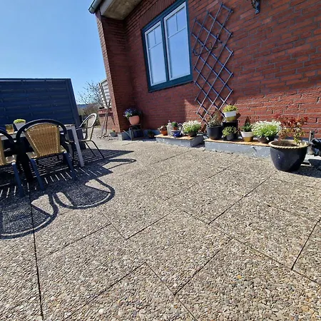 Haus-albertsdorf-am-dorfteich-|-wohnung-3-nord Apartment *