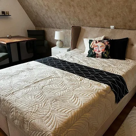 Apartment Haus-albertsdorf-am-dorfteich-|-wohnung-3-nord *