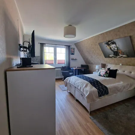 Haus-albertsdorf-am-dorfteich-|-wohnung-3-nord Apartment